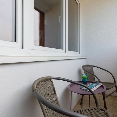 Apartaments Solec 79 By Noclegi Renters وارسو المظهر الخارجي الصورة