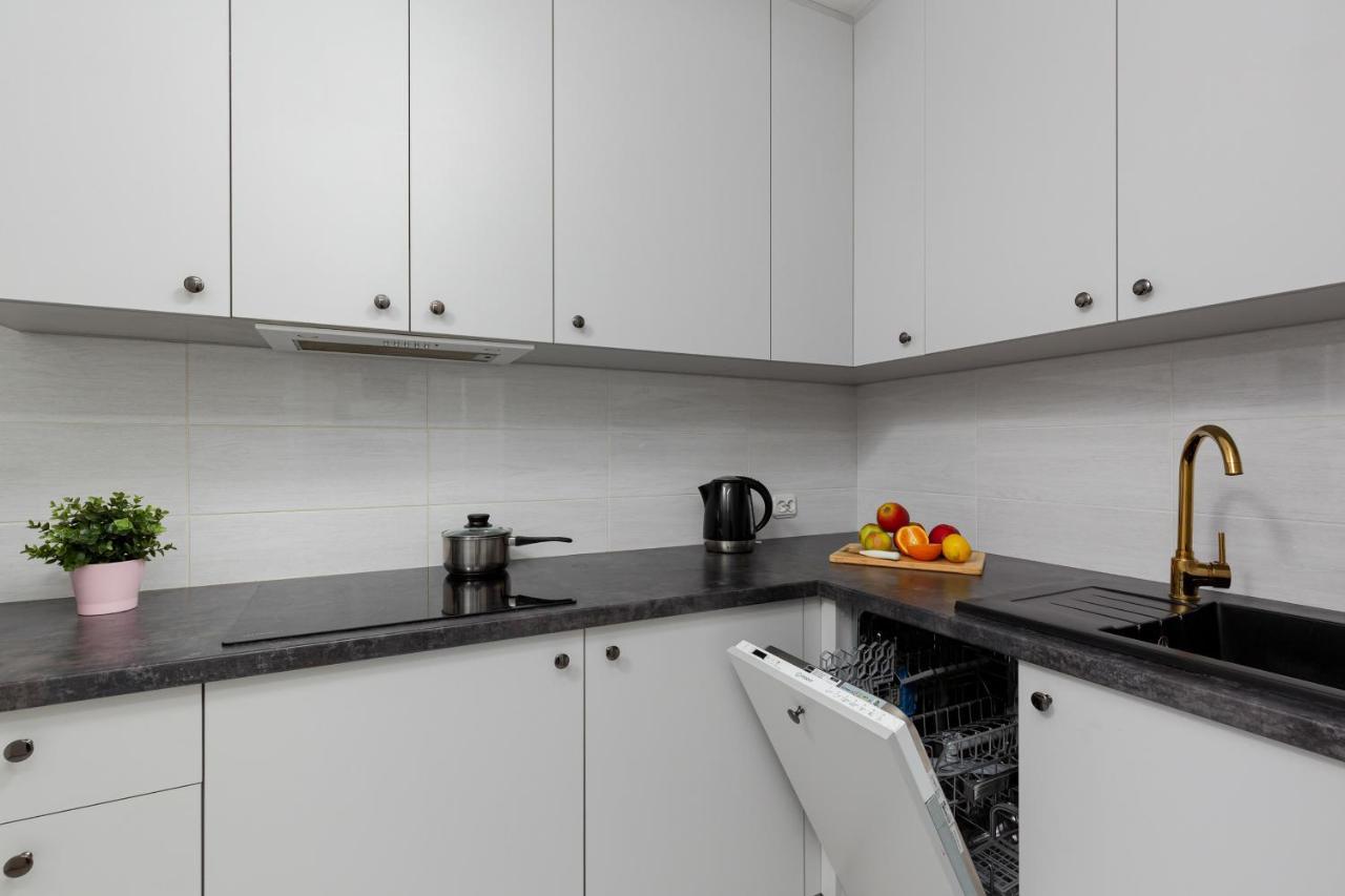 Apartaments Solec 79 By Noclegi Renters وارسو المظهر الخارجي الصورة