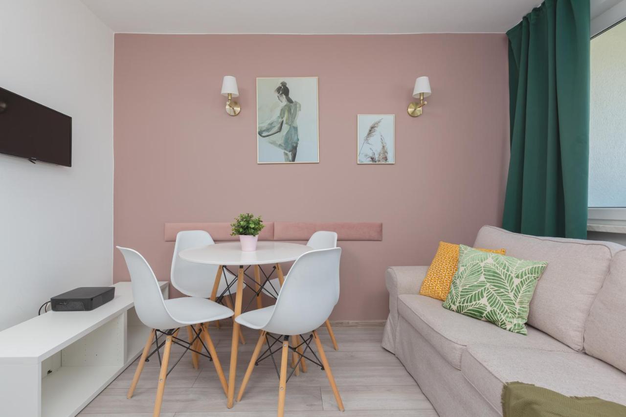 Apartaments Solec 79 By Noclegi Renters وارسو المظهر الخارجي الصورة