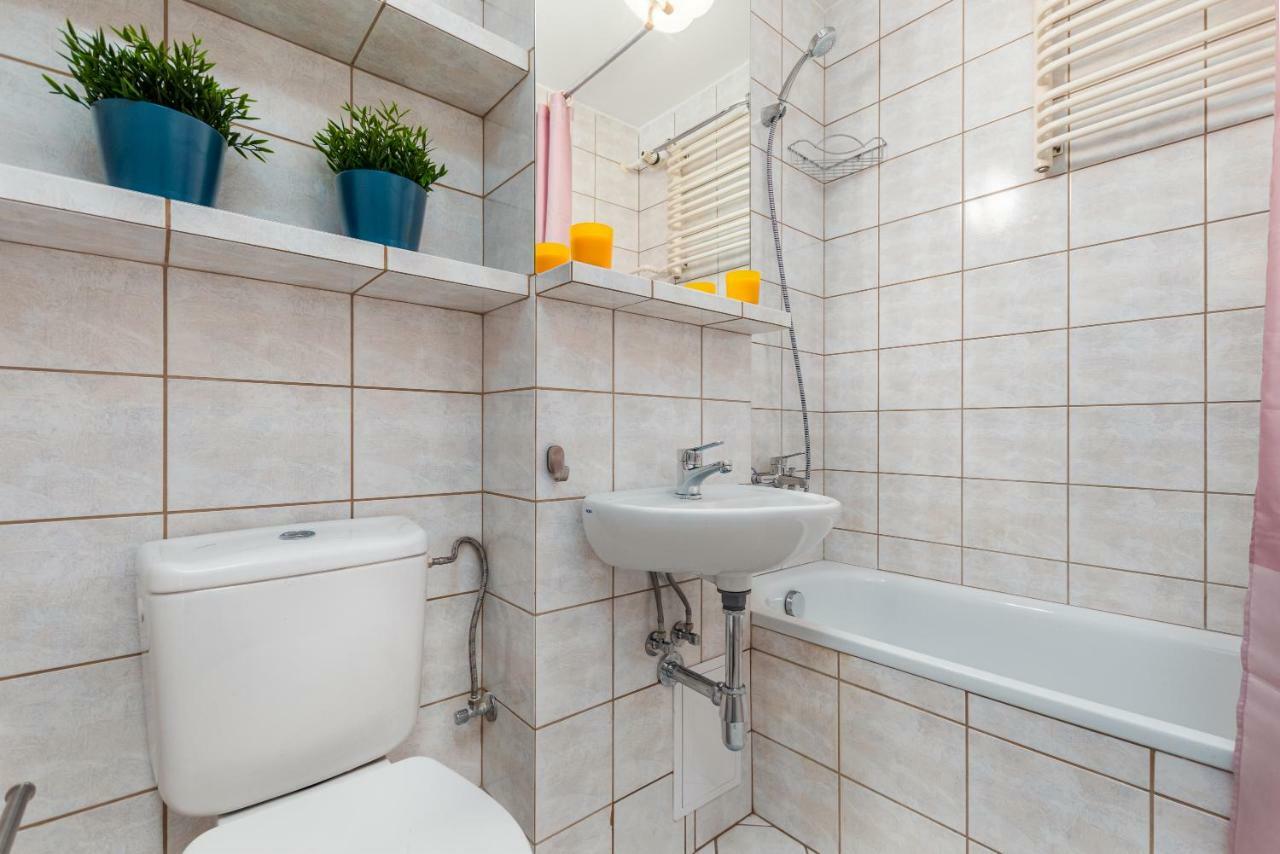 Apartaments Solec 79 By Noclegi Renters وارسو المظهر الخارجي الصورة