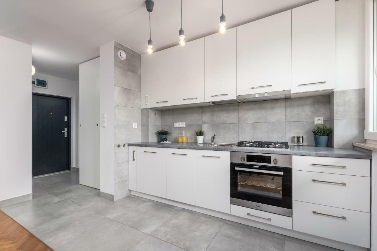Apartaments Solec 79 By Noclegi Renters وارسو المظهر الخارجي الصورة